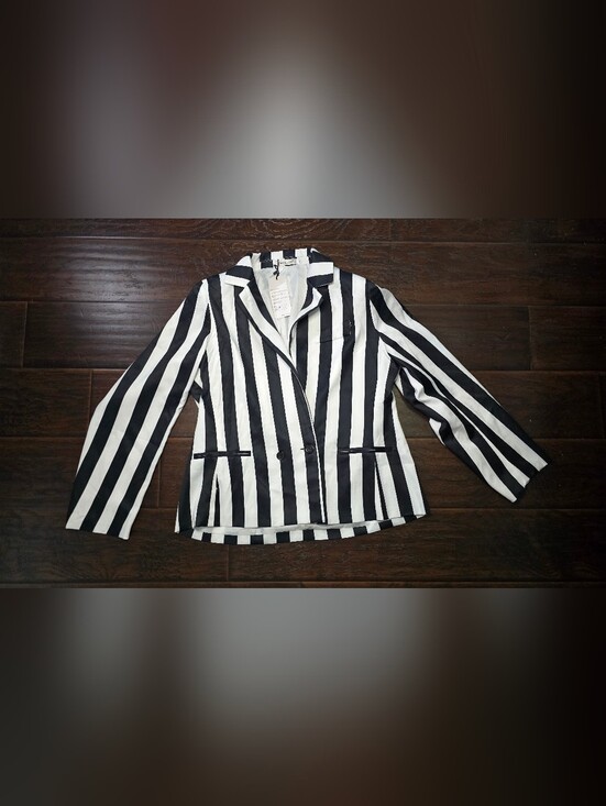 Moxeay Jackets & Blazers - NWT Moxeay Womens Black White Striped Beetlejuice Halloween Blazer XL